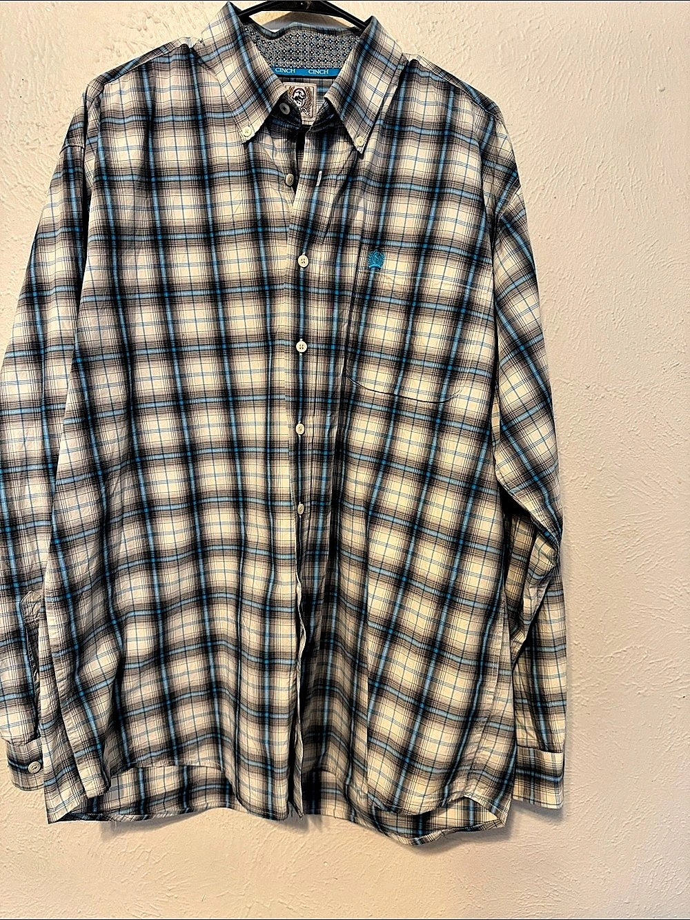 Cinch Plaid Button Down in Blue & Tan Size Large